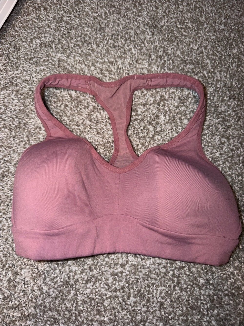 Women's LULULEMON Racerback T-Shirt Bra - Dusty Rose SIZE 4